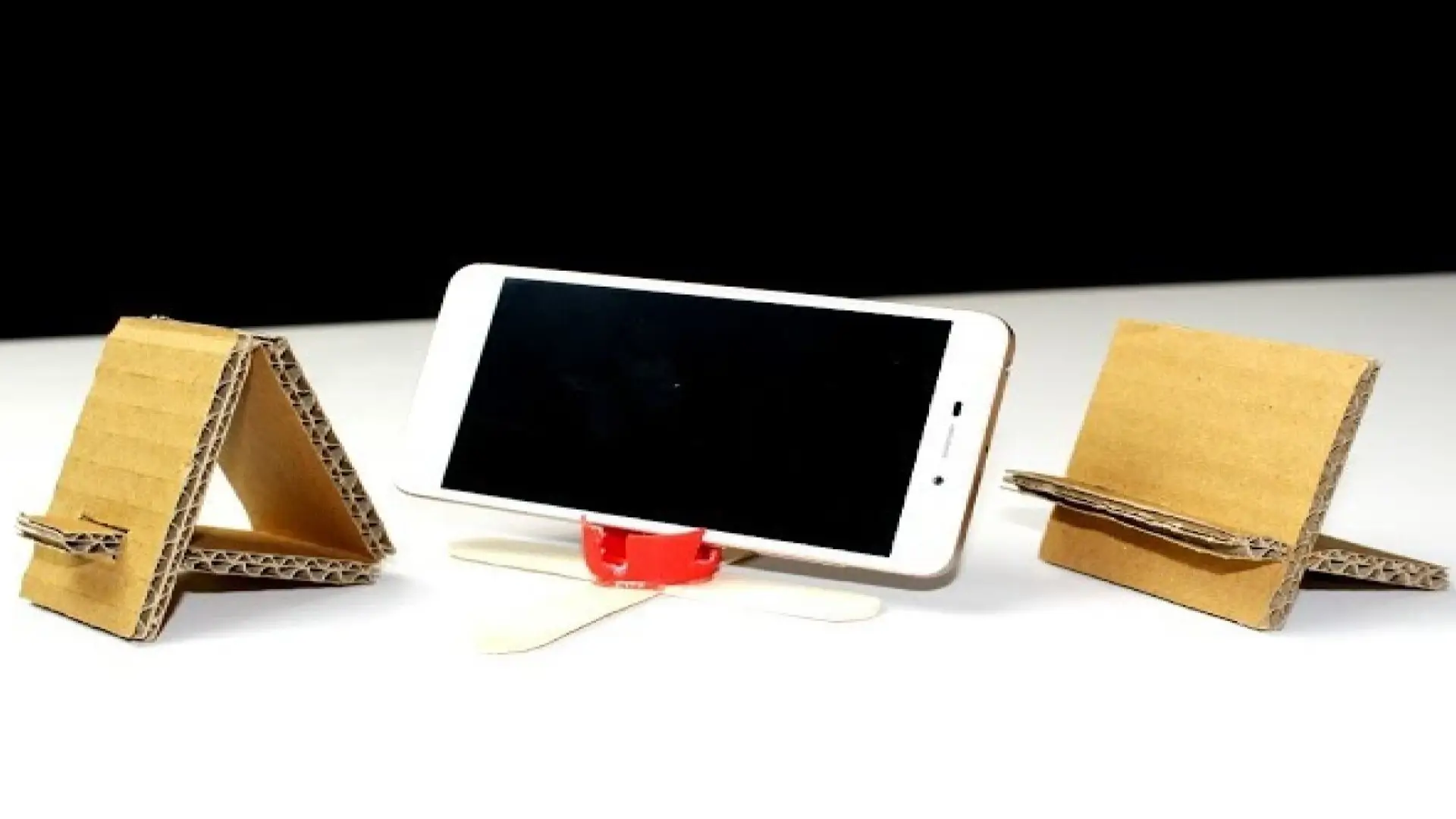 3 روش خلاقانه و ساده برای ساخت هولدر گوشی موبایل با استفاده از وسایل دور ریختنی