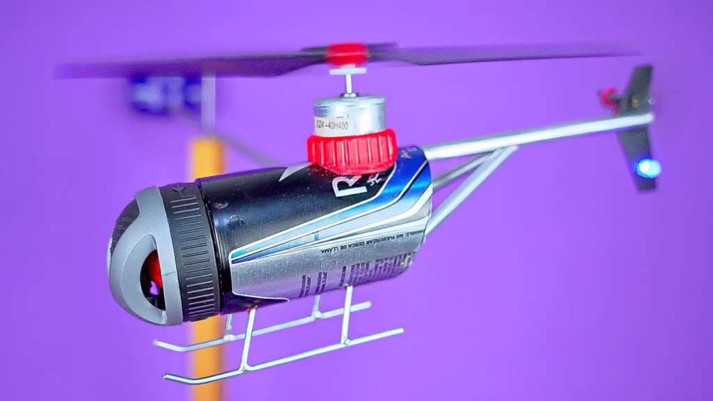 آموزش ساخت کاردستی هلیکوپتر با وسایل دورریختنی در خانه