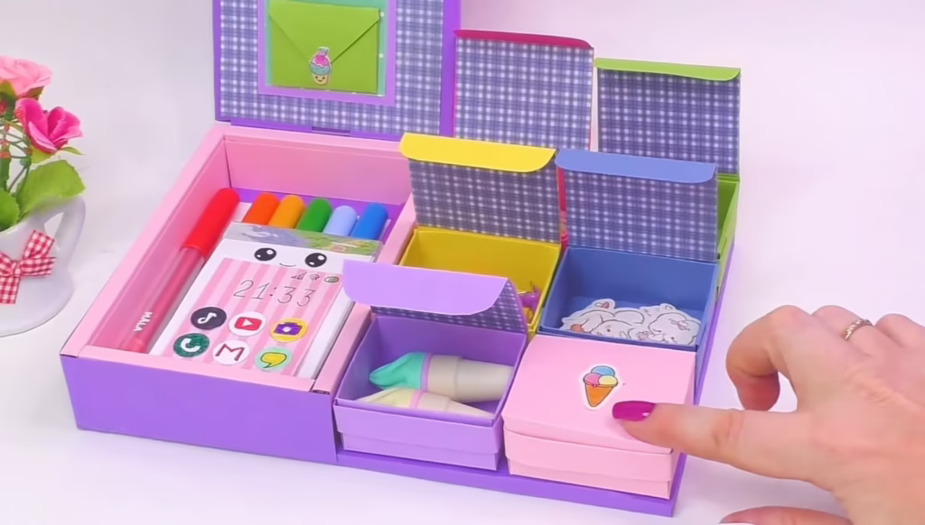 آموزش ساخت کاردستی جعبه یا باکس لوازم تحریر کیوت و فانتزی دخترانه با کاغذ رنگی در خانه