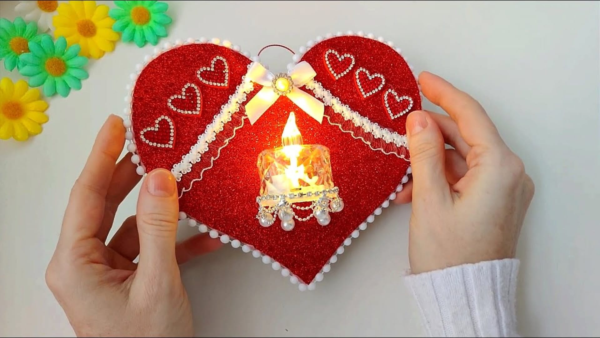 آموزش ساخت شمعدان دیواری زیبا و خلاقانه با فوم در منزل