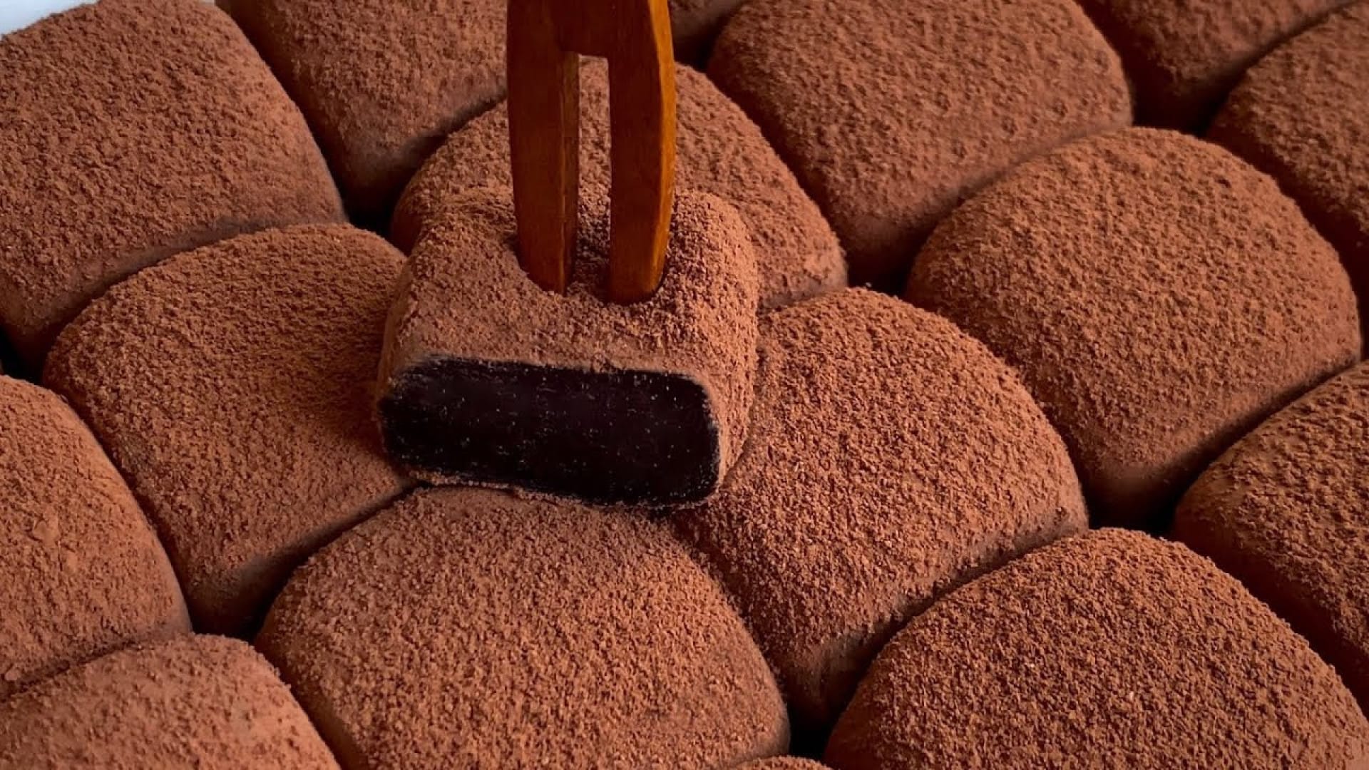 آموزش طرز تهیه شکلات خانگی خوشمزه و جذاب با کمترین مواد لازم