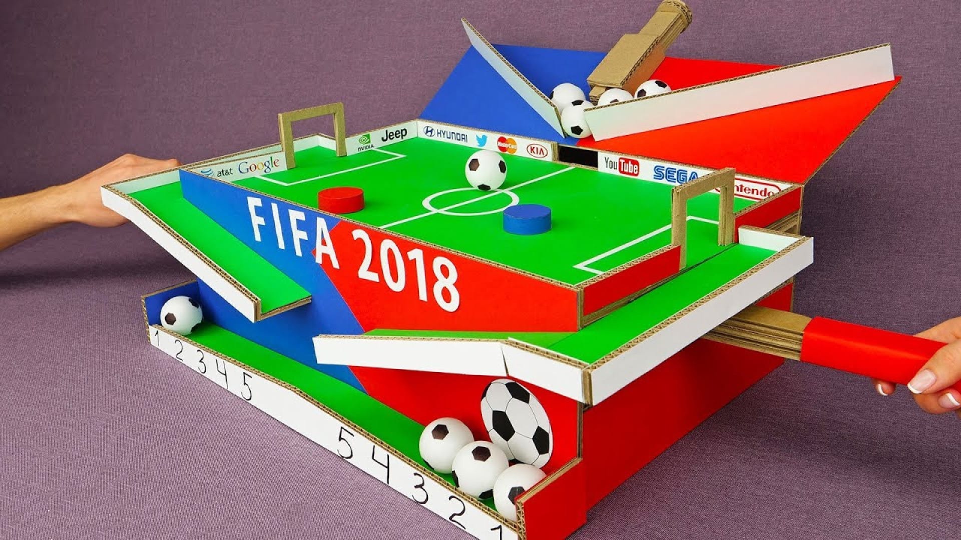 آموزش ساخت کاردستی بازی رومیزی فوتبالی با استفاده از مقوا و آهنربا