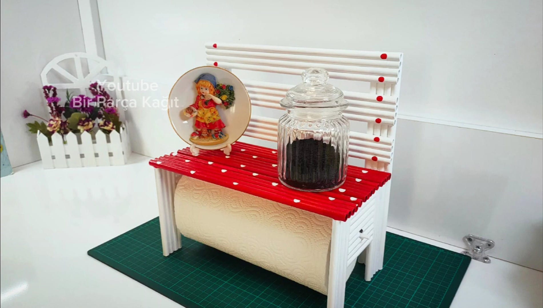 آموزش ساخت کاردستی جای دستمال رولی با کاغذ باطله در خانه