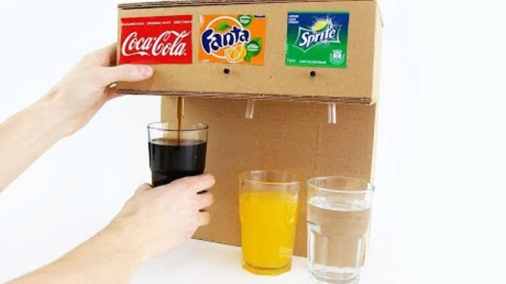 آموزش ساخت کاردستی دستگاه توزیع شربت با مقوا یا کارتن بازیافتی در خانه