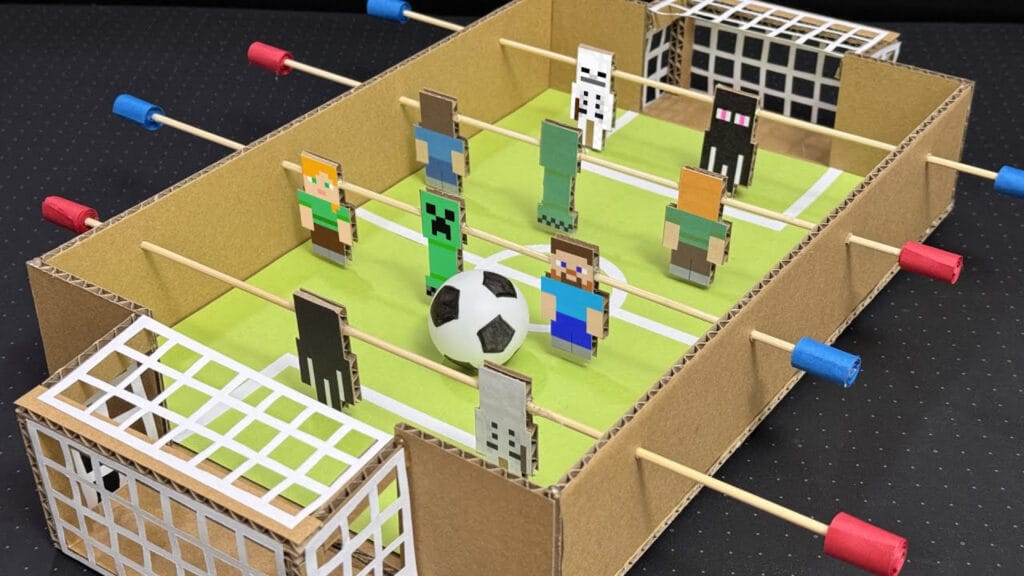 آموزش گام به گام ساخت کاردستی سرگرم کننده فوتبال دستی با مقوا در خانه
