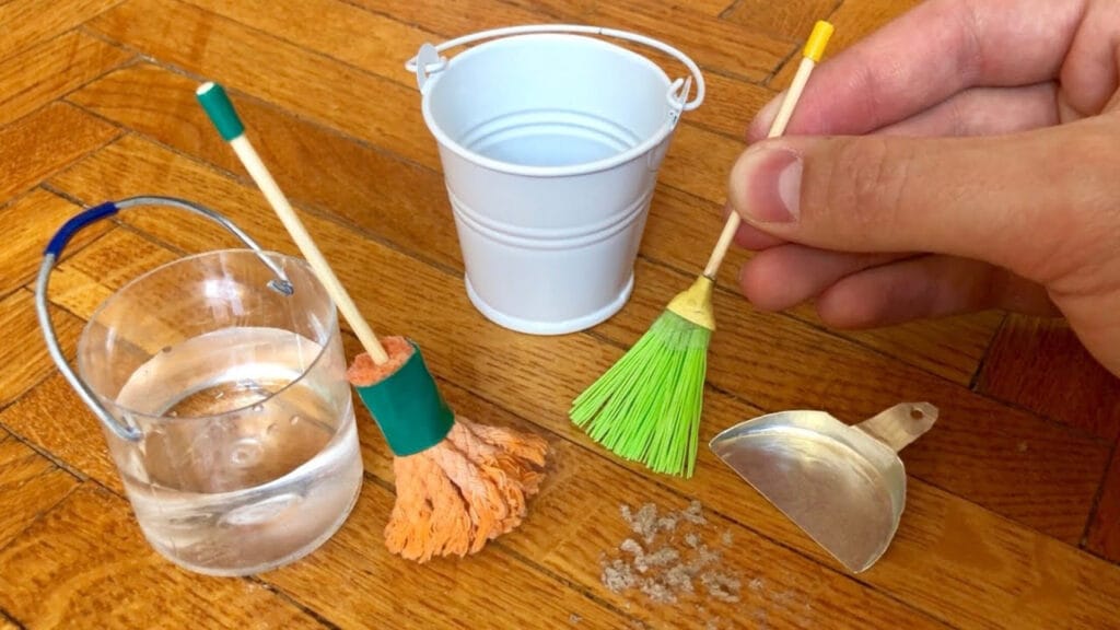 ایده خلاقانه برای ساخت کاردستی وسایل مینیاتوری نظافتچی با وسایل دور ریختنی