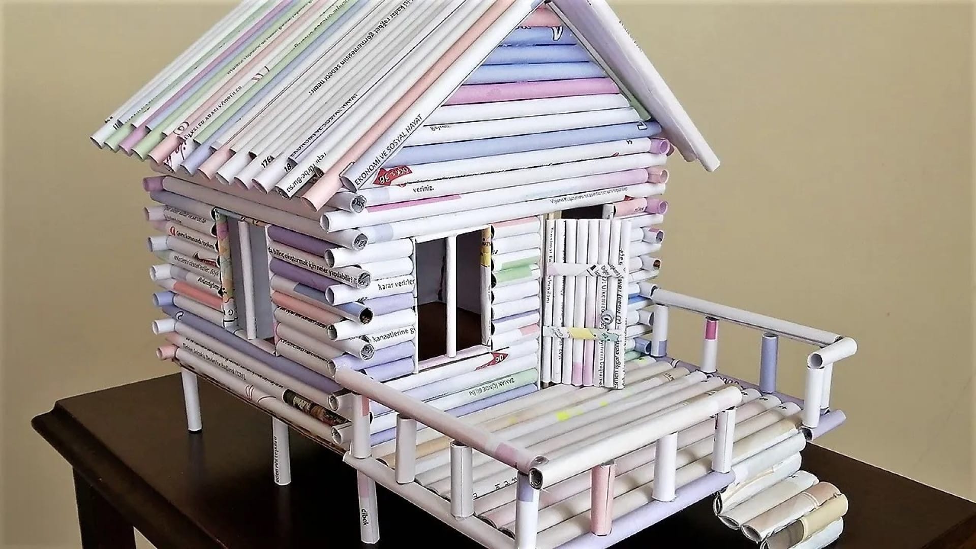 آموزش ویدیو ساخت کلبه کاغذی زیبا با وسایل دور ریختنی