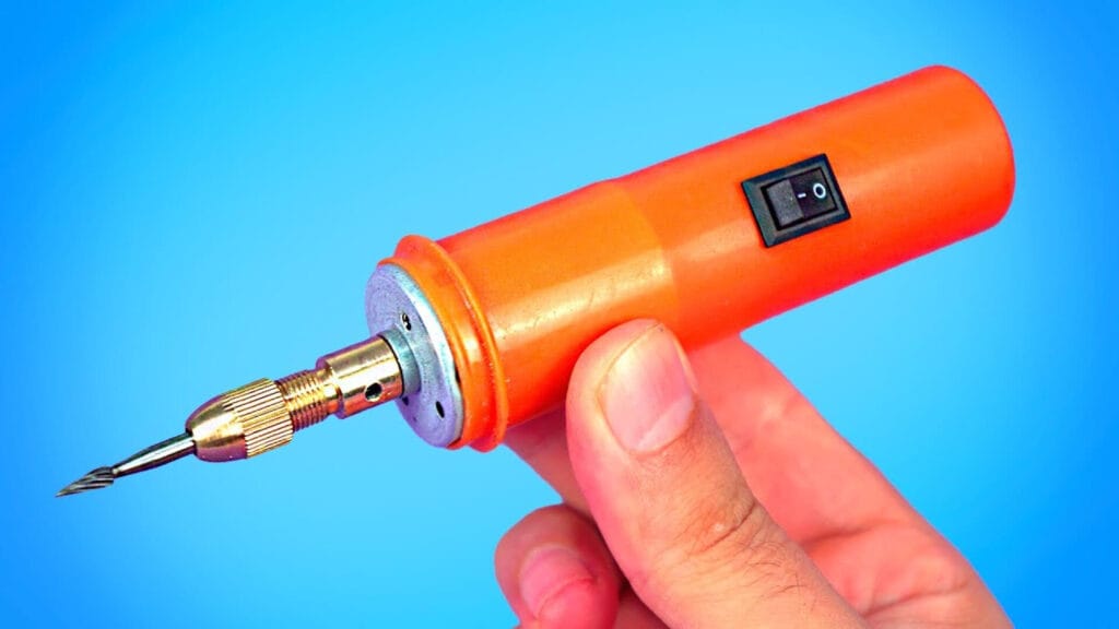 ساخت مینی دری لدستساز با کمترین هزینه با بدنه نارنجی، کلید روشن خاموش و مته فلزی