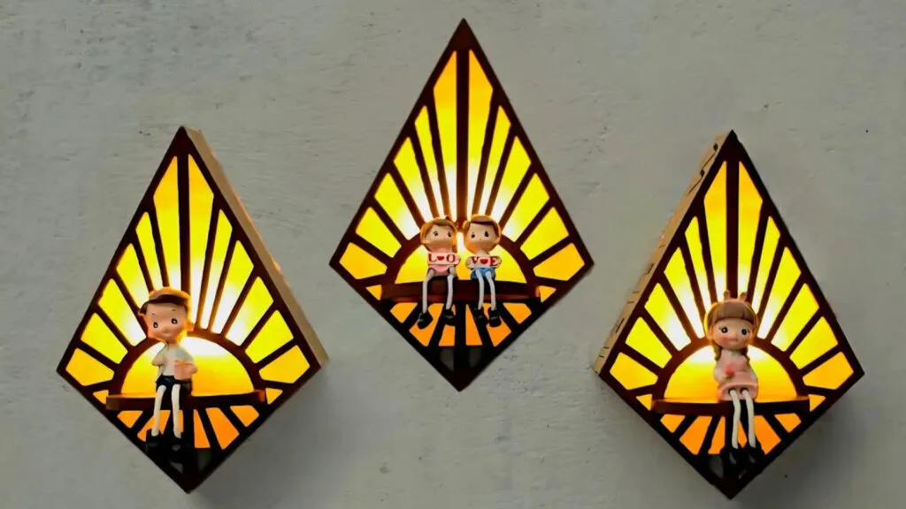 چراغ دیواری فانتزی با نور گرم ساخته شده از مقوا برای دکوراسیون منزل