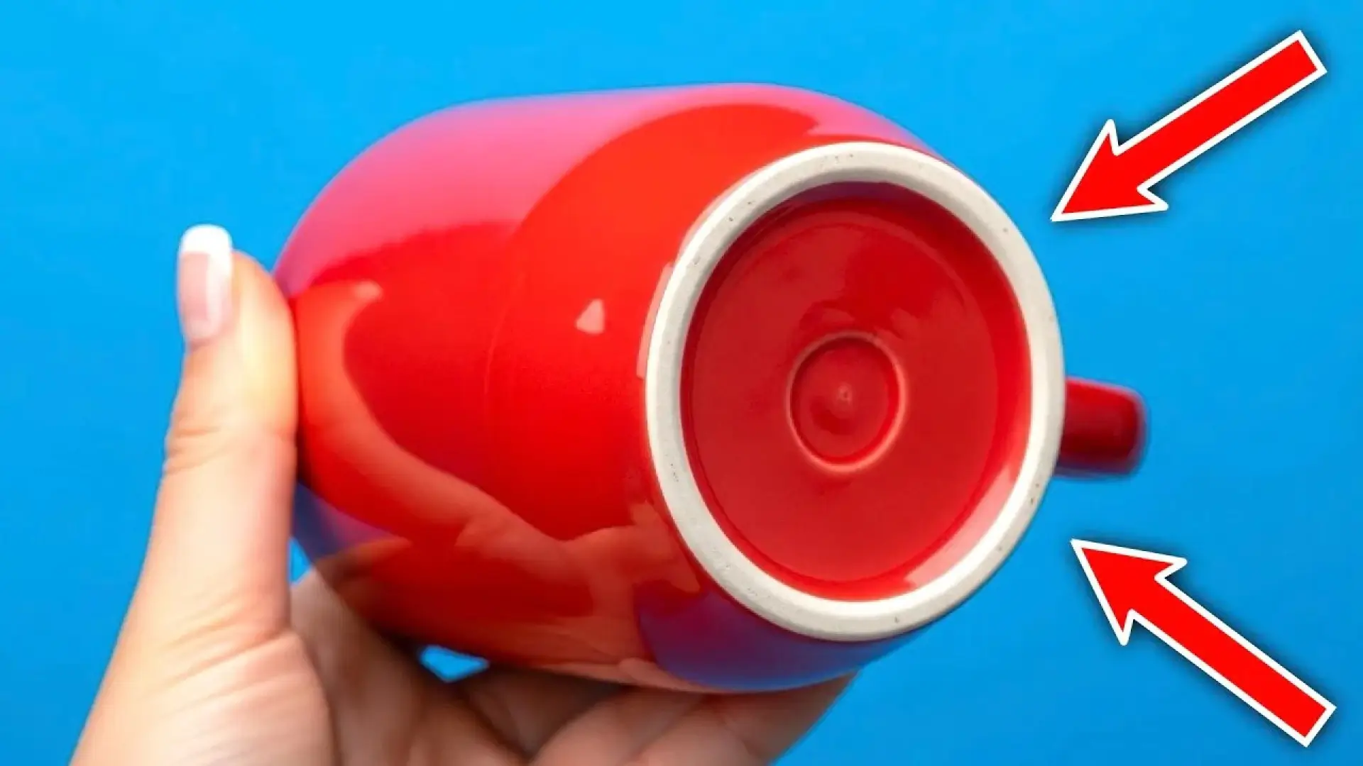 ترفندهای شگفت‌انگیز تیز کردن چاقو با لوازم ساده مانند کف ماگ