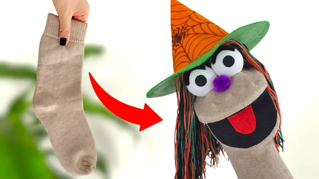 مراحل تبدیل جوراب ساده به عروسک نمایشی جادوگر هالووین با کلاه نمدی