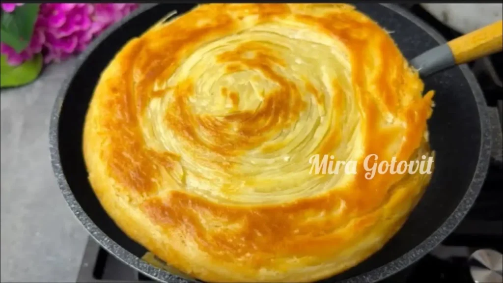 پخت نان کره ای لایه دار و حلزونی شکل در ماهیتابه